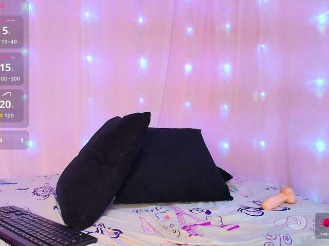 LiilyyDream live cam on BongaCams