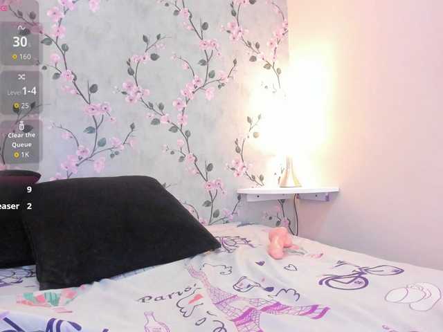 LiilyyDream live cam on BongaCams