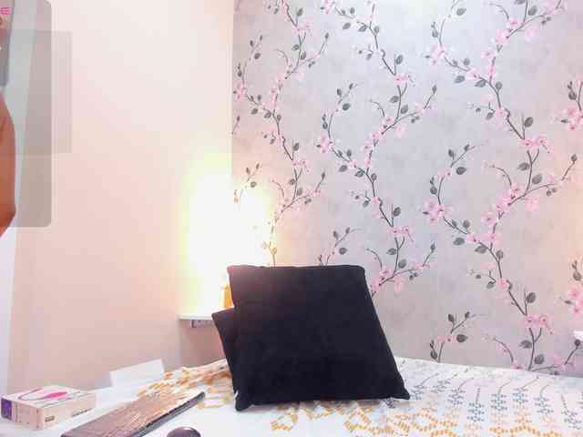LiilyyDream webcam