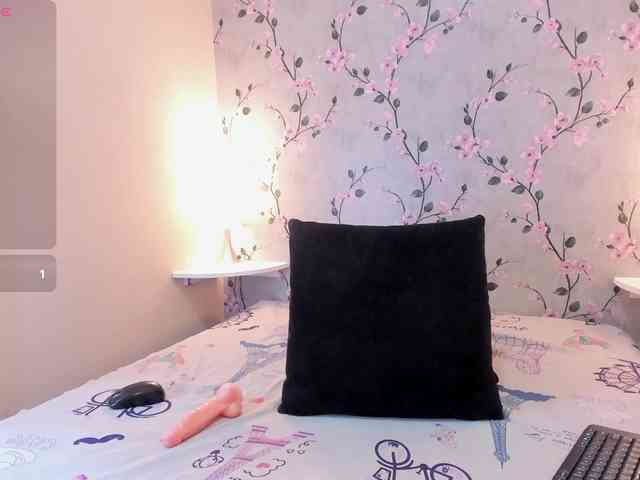 LiilyyDream webcam