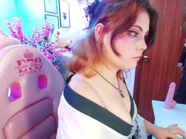 Athenea-Sweete webcam