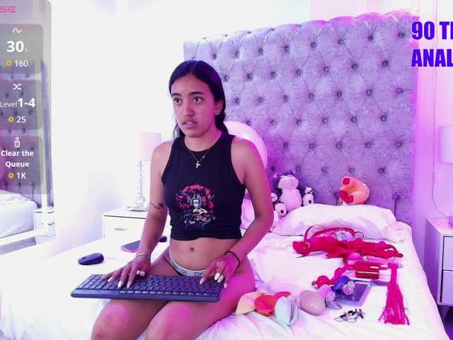 Zoe-moon live cam on BongaCams