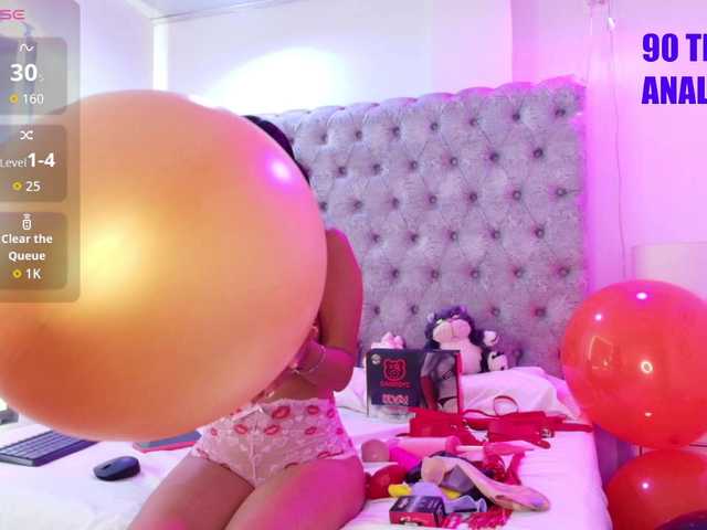 Zoe-moon live cam on BongaCams