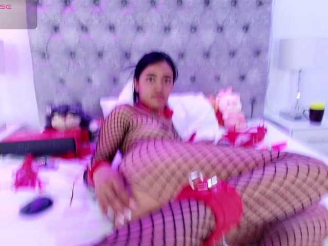 Zoe-moon live cam on BongaCams
