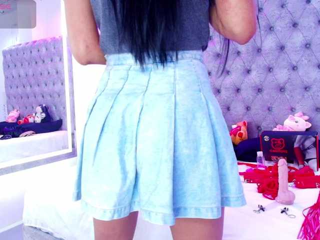 Zoe-moon live cam on BongaCams