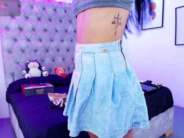 Zoe-moon webcam