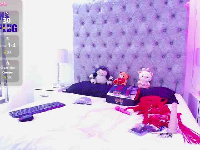 Zoe-moon webcam