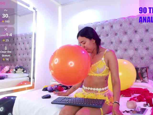 Zoe-moon webcam