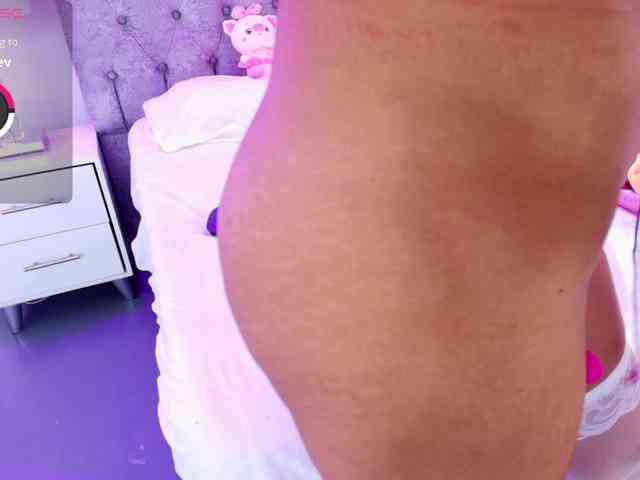 Zoe-moon webcam