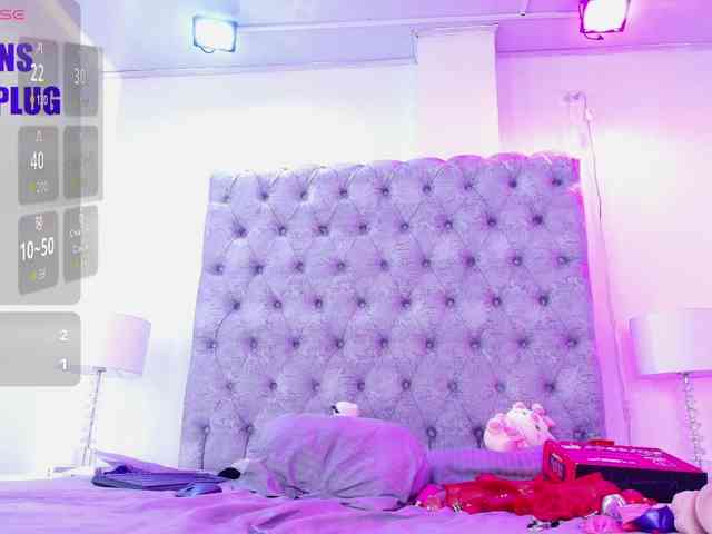 Zoe-moon webcam