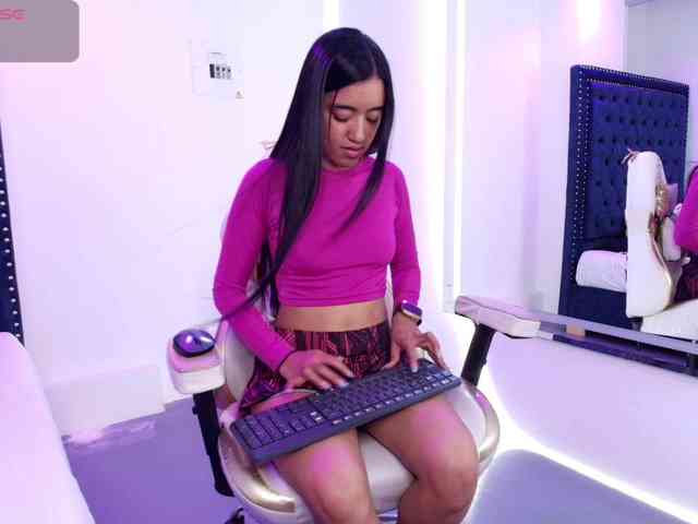 Zoe-moon webcam
