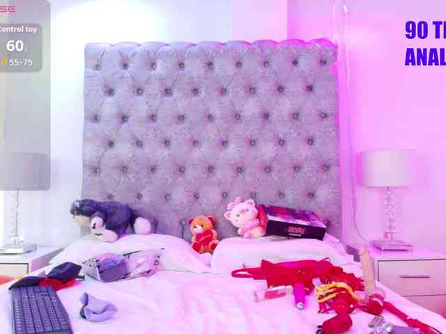 Zoe-moon webcam