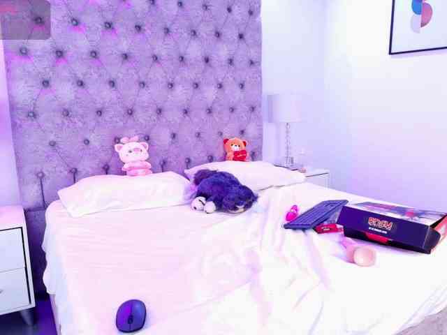 Zoe-moon webcam