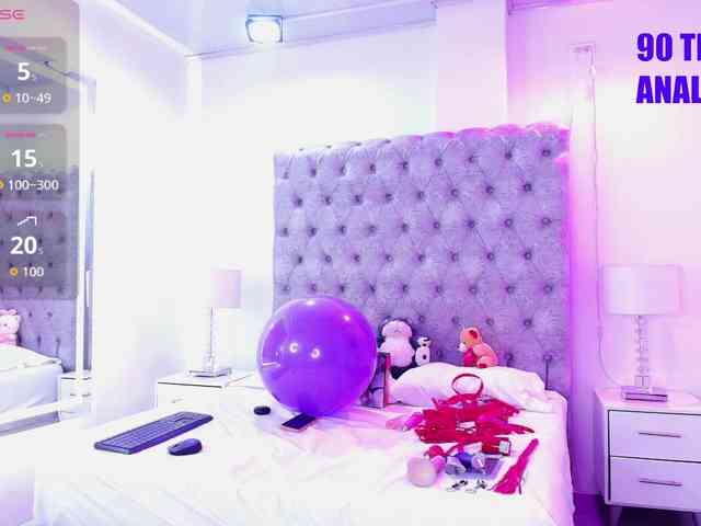 Zoe-moon webcam