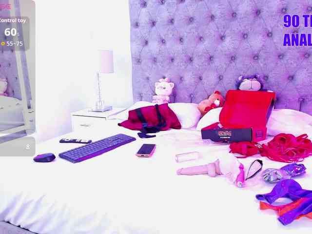 Zoe-moon webcam