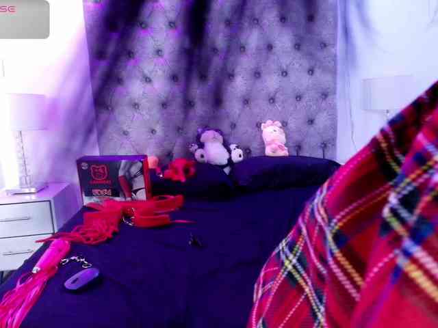 Zoe-moon webcam