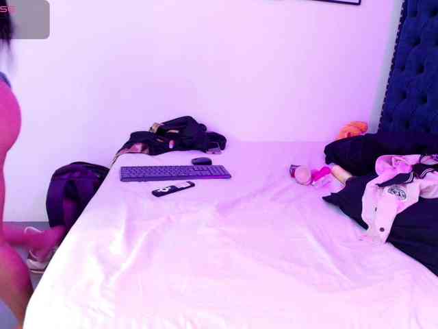 Zoe-moon webcam