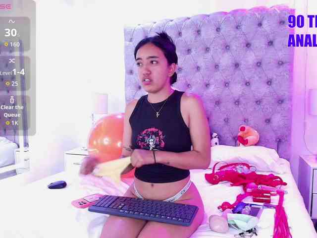 Zoe-moon webcam
