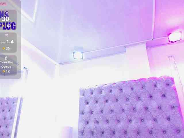 Zoe-moon webcam