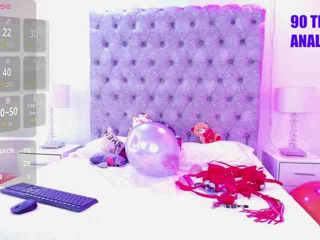Zoe-moon webcam