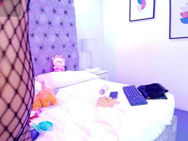 Zoe-moon webcam