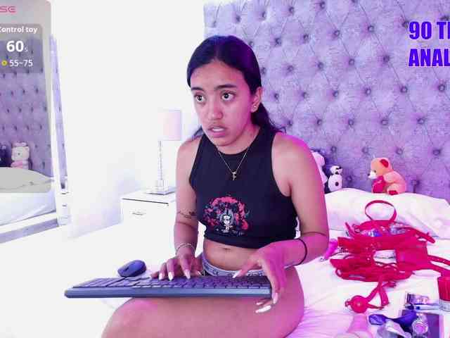 Zoe-moon webcam