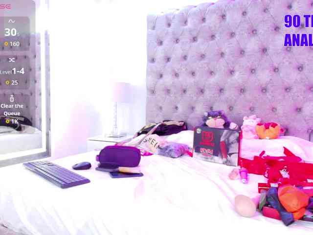 Zoe-moon webcam