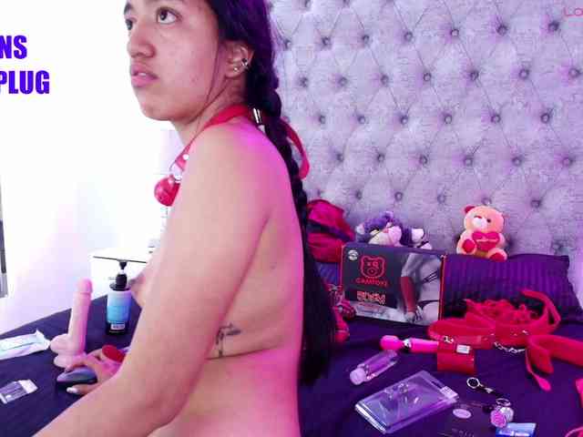 Zoe-moon webcam