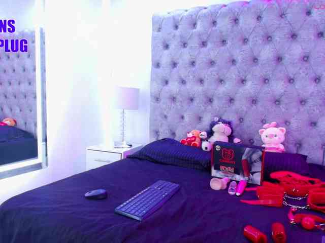 Zoe-moon webcam