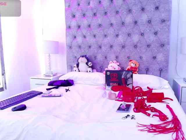 Zoe-moon webcam