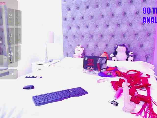 Zoe-moon webcam