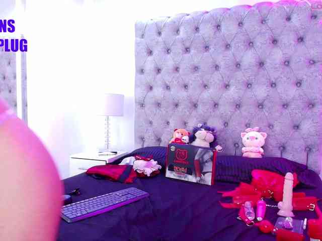 Zoe-moon webcam