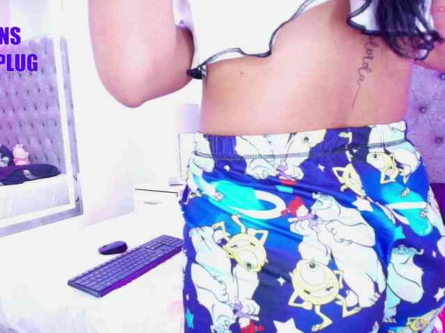 Zoe-moon webcam