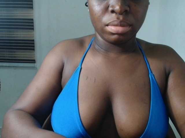 Pussyxsweet live cam on BongaCams
