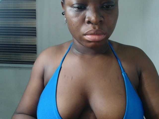 Pussyxsweet live cam on BongaCams