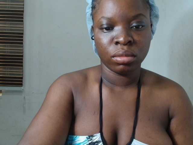 Pussyxsweet live cam on BongaCams