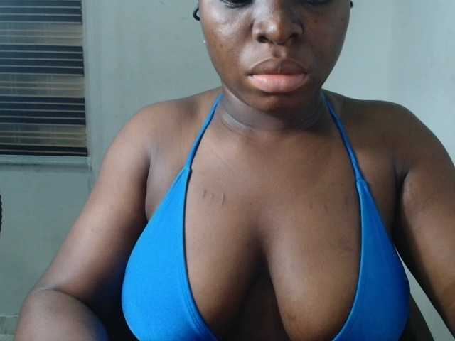 Pussyxsweet live cam on BongaCams