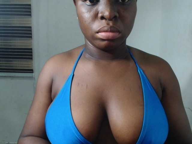 Pussyxsweet live cam on BongaCams