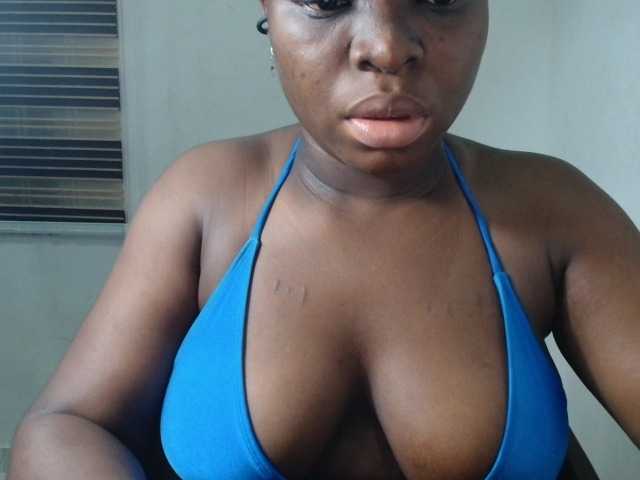 Pussyxsweet live cam on BongaCams