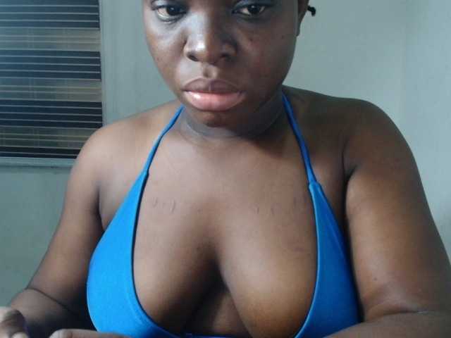 Pussyxsweet live cam on BongaCams
