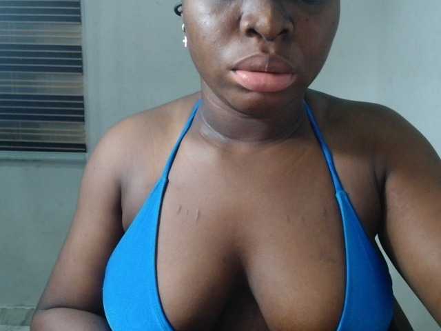 Pussyxsweet live cam on BongaCams