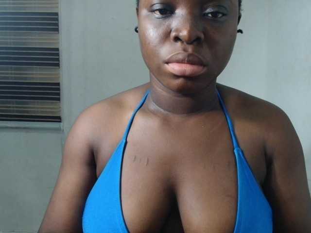 Pussyxsweet live cam on BongaCams