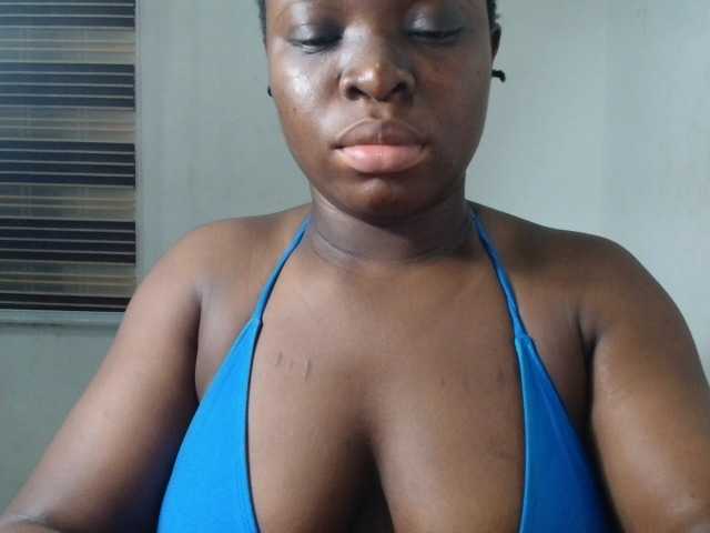 Pussyxsweet live cam on BongaCams