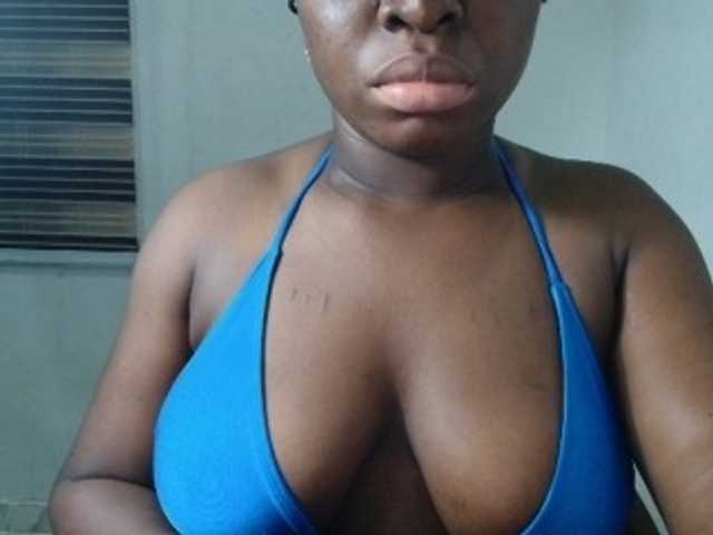 Pussyxsweet live cam on BongaCams