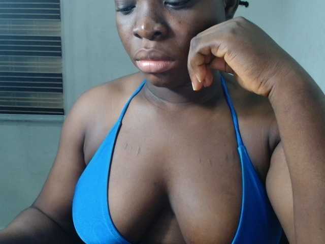 Pussyxsweet live cam on BongaCams