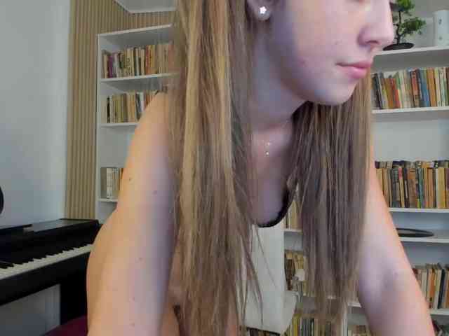 Deniselolly webcam