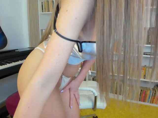 Deniselolly webcam