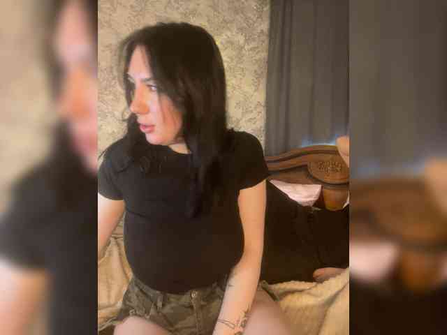Blonde-mur webcam