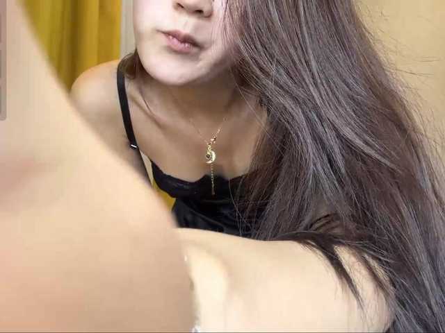 very-hot-japanese-girl live cam on BongaCams