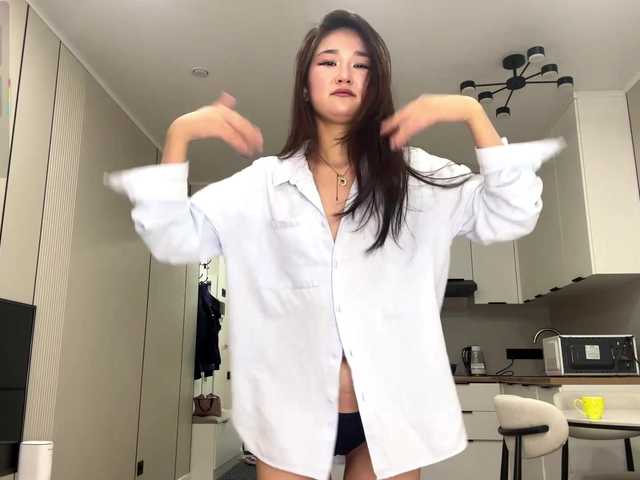 very-hot-japanese-girl live cam on BongaCams
